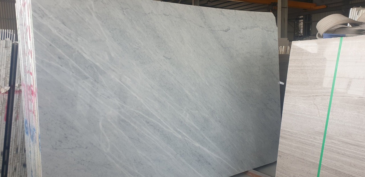 WHITE CARRARA PREMINUM