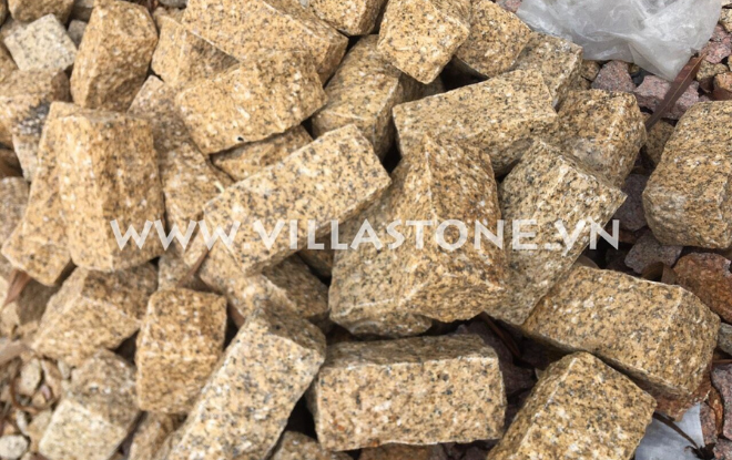 YELLOW GREY COBBLESTONE