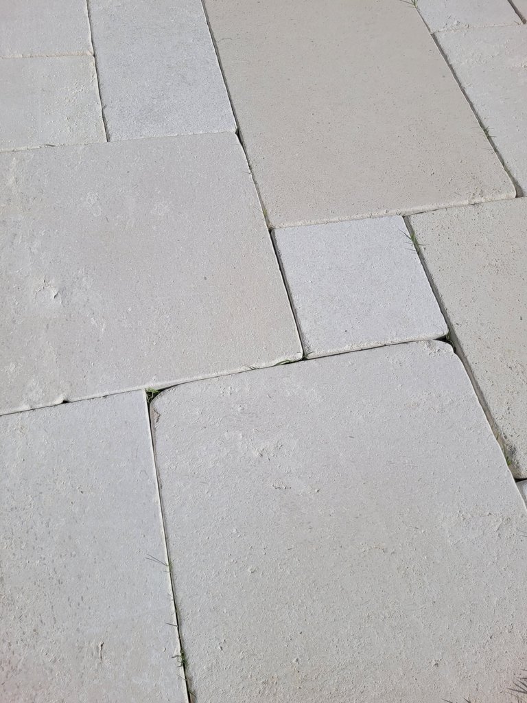 Purple limestone French Pattern Tumbled layout