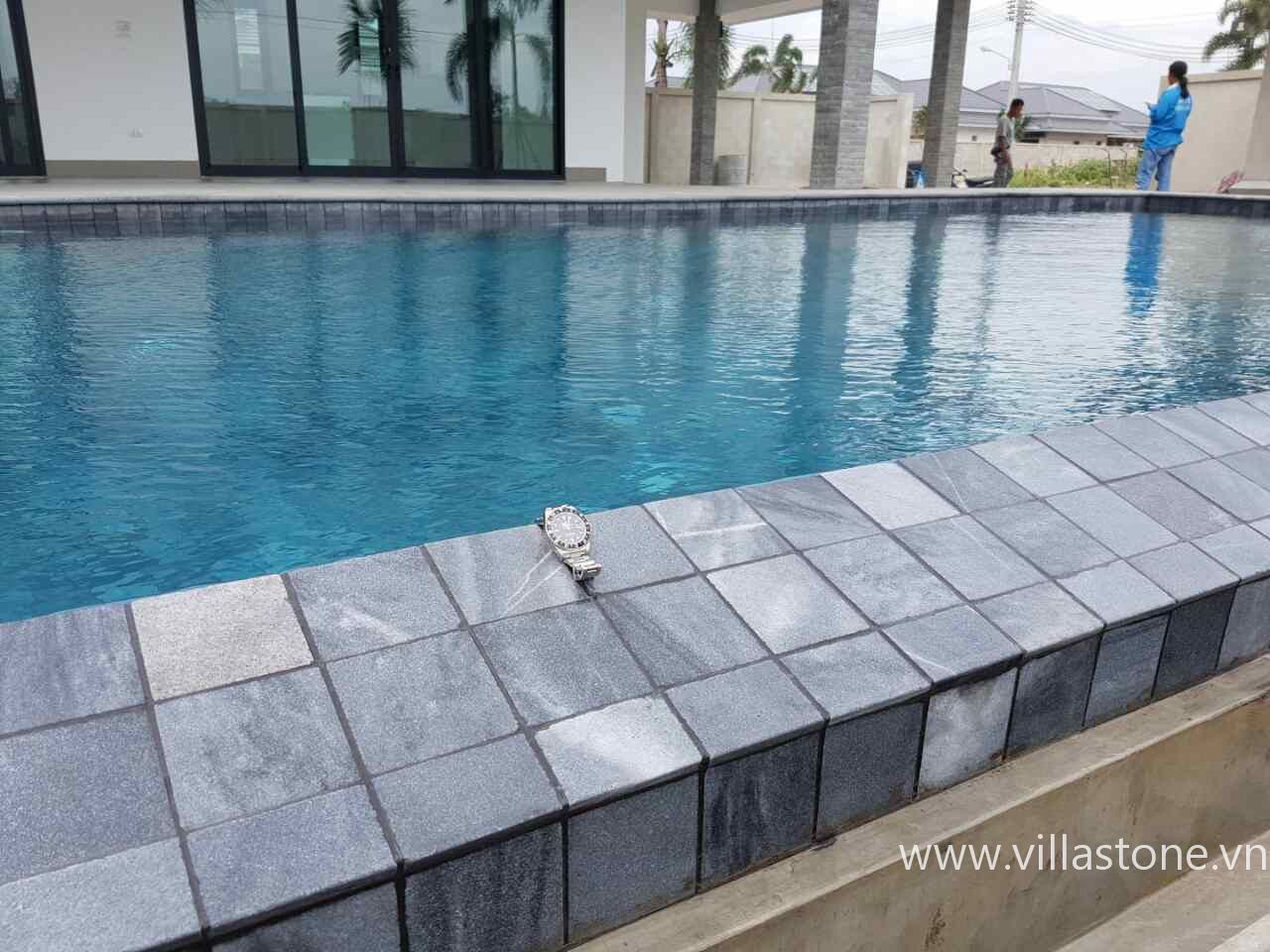 Dark Crystallized  Bluestone  for pool