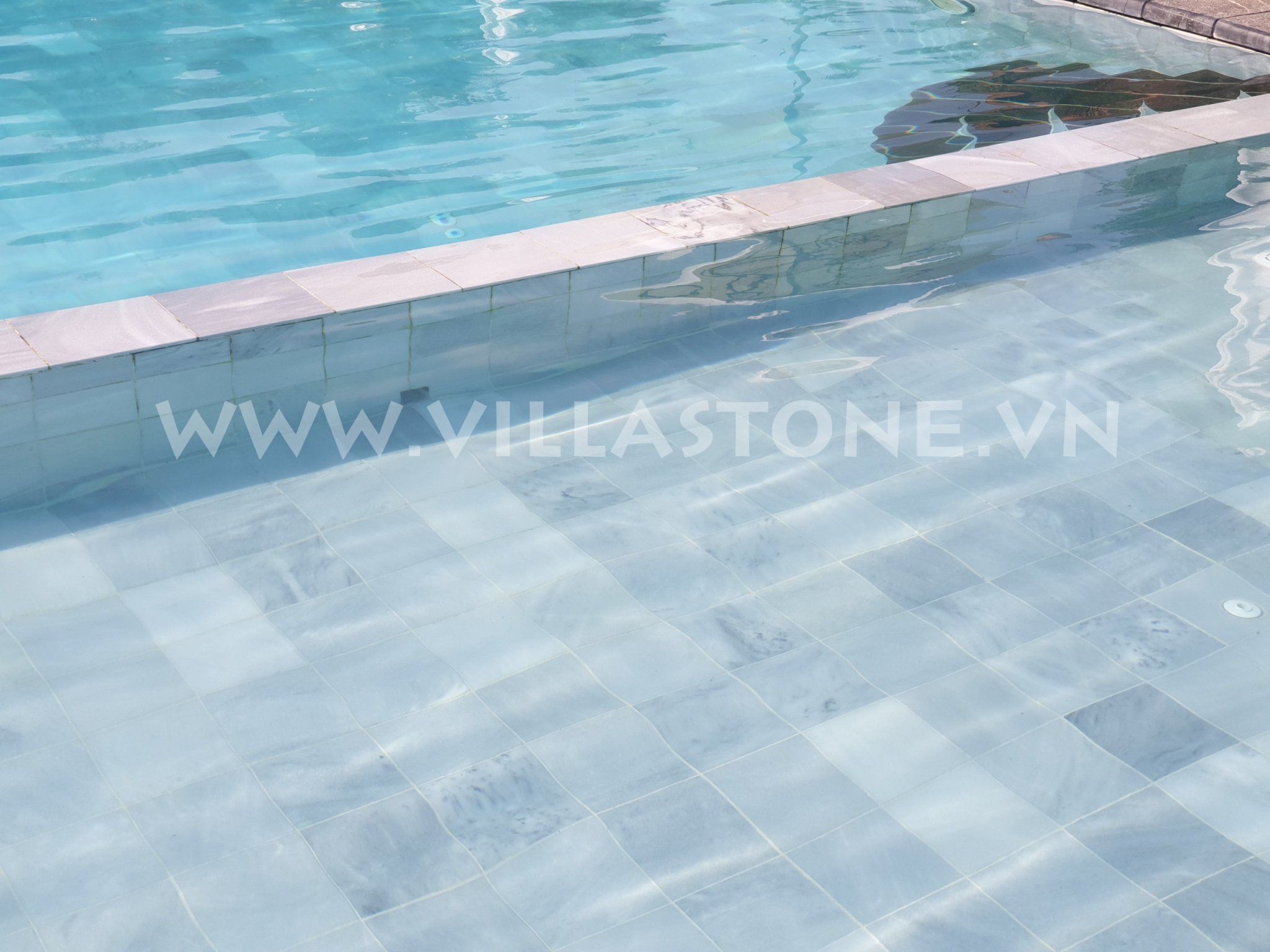 Light Crystallize for pool